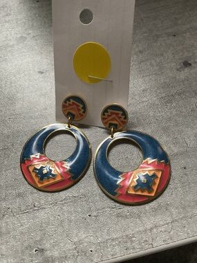 Vintage 90s Southwest Aztec Enamel Earrings. 2”